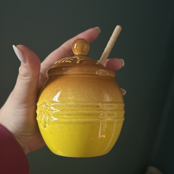 Le Creuset Honey Pot 🍯 - Picture 2 of 7